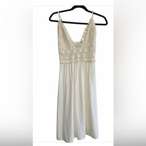 Elegant Cream crotchet Dress